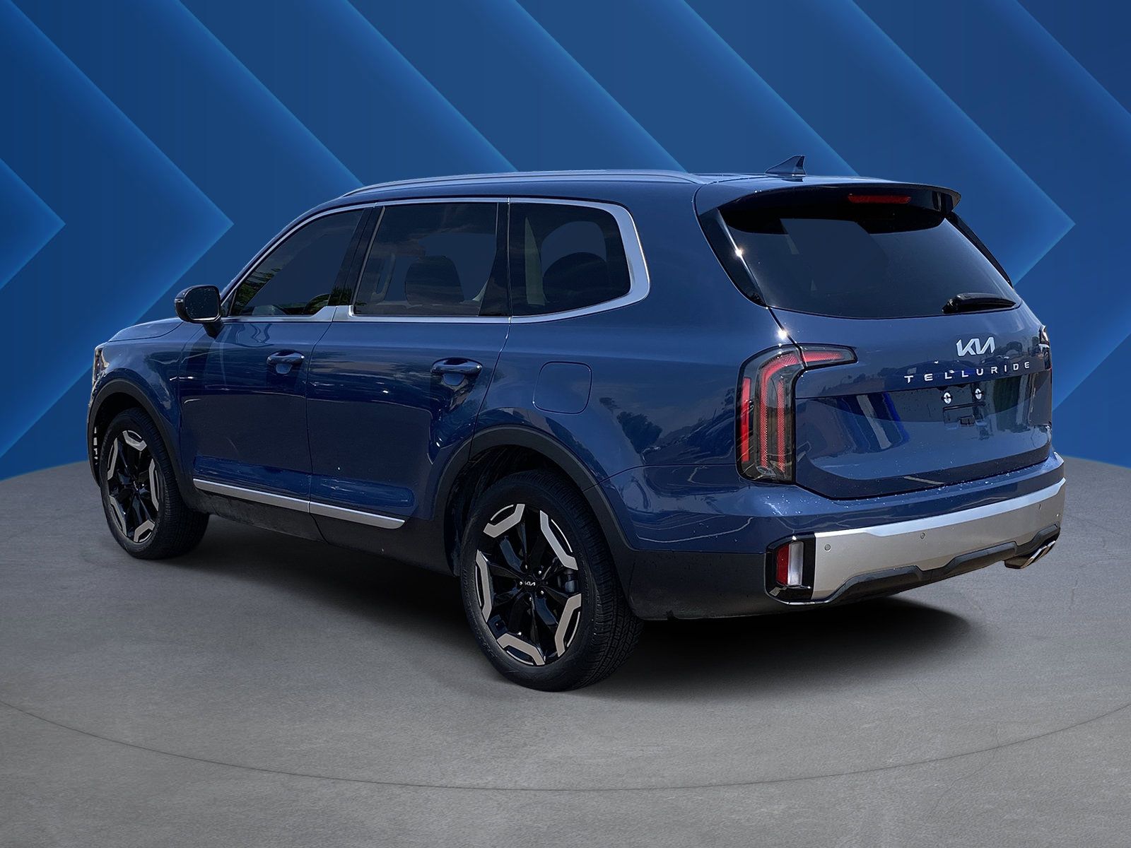 Used 2023 Kia Telluride EX w/ EX Captain's Chair Package FWD image 5