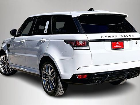 Used 2017 Land Rover Range Rover Sport SVR image 4