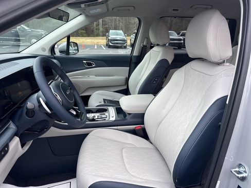 New 2026 Kia Carnival EX image 10