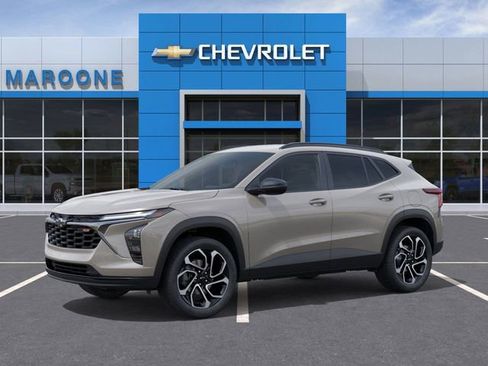New 2026 Chevrolet Trax RS w/ Driver Confidence Package FWD image 2