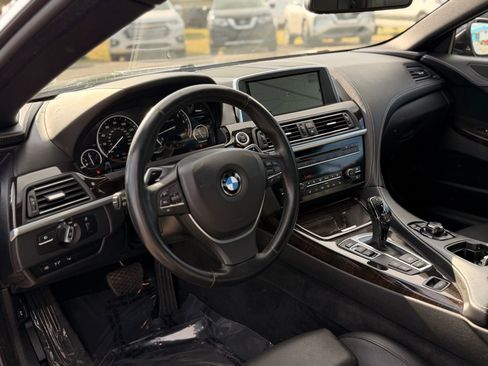 Used 2012 BMW 650i Convertible RWD image 2