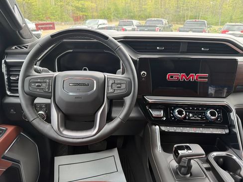 New 2026 GMC Sierra 1500 Denali Ultimate w/ LPO, Black Badging Package AWD/4WD image 15