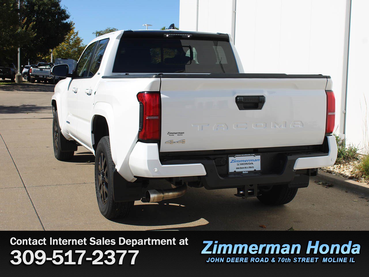 Used 2025 Toyota Tacoma SR5 w/ SR5 Upgrade Package AWD/4WD image 24