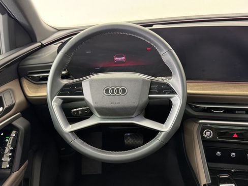 Certified 2025 Audi Q5 Premium w/ Convenience Package AWD/4WD image 11