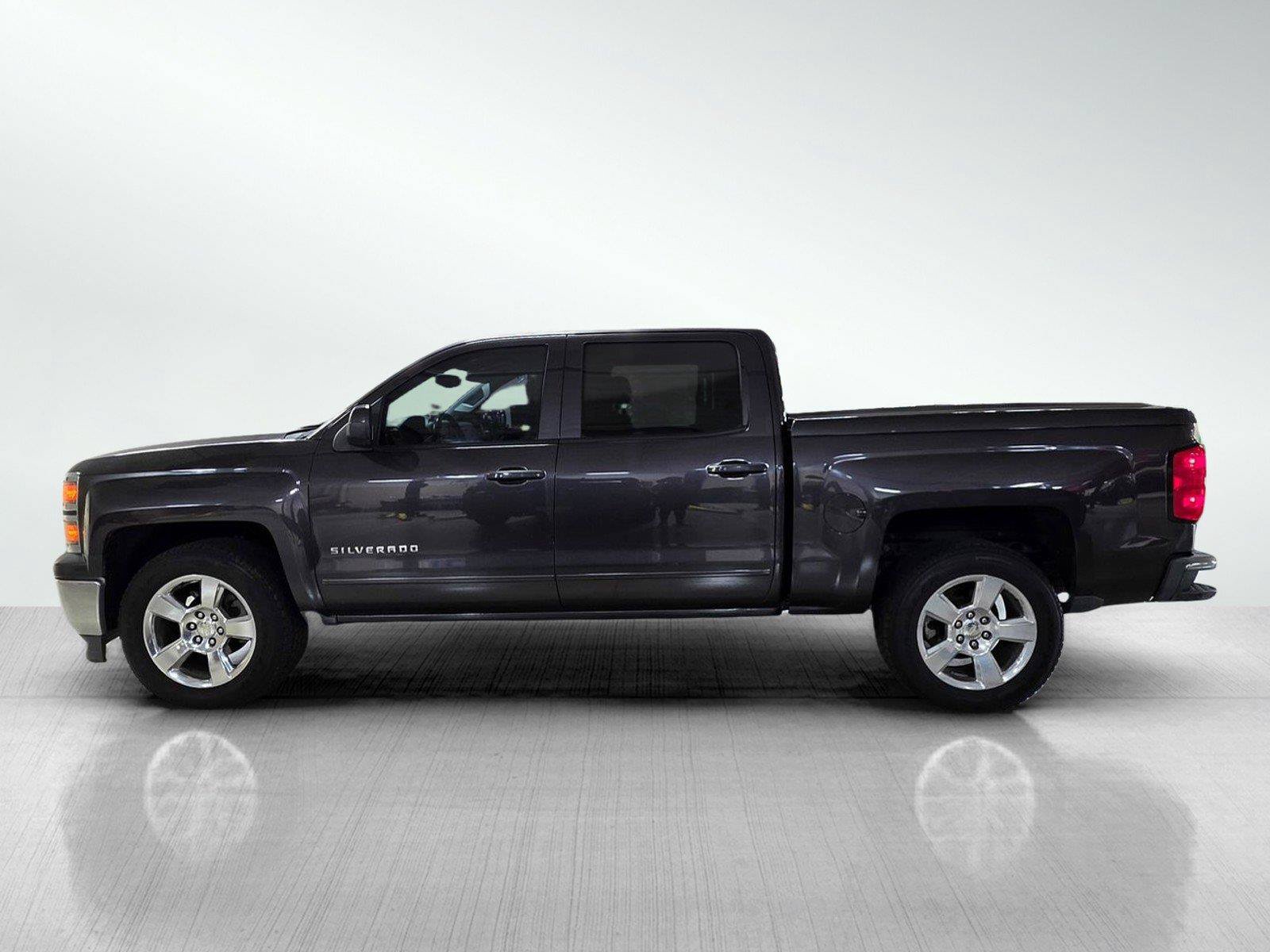 Used 2015 Chevrolet Silverado 1500 LT w/ LT Convenience Package RWD image 4