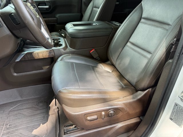Used 2021 GMC Sierra 3500 Denali w/ Denali Ultimate Package AWD/4WD image 17