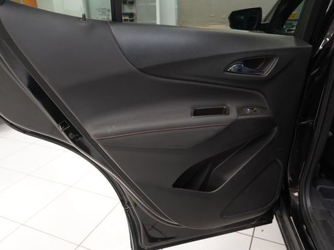 Used 2023 Chevrolet Equinox RS w/ LPO, Floor Liner Package FWD image 27