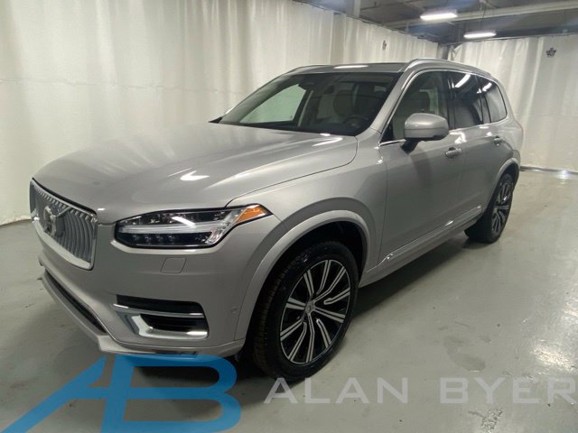 Used 2024 Volvo XC90 B5 Plus AWD/4WD image 1