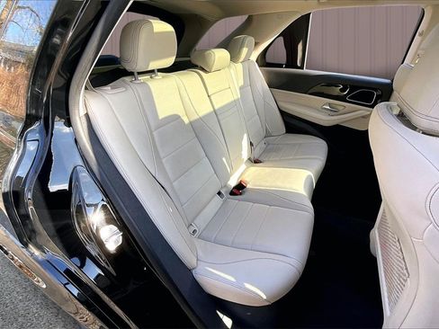 Used 2020 Mercedes-Benz GLE 350 4MATIC image 25