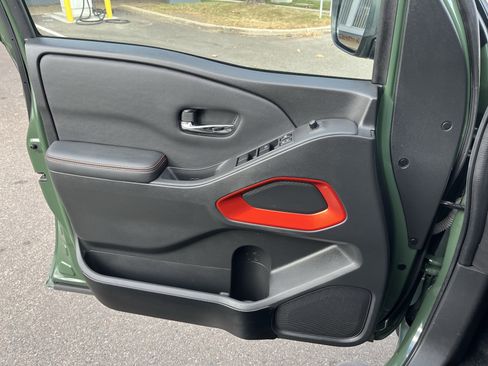 Used 2024 Nissan Frontier PRO-4X w/ Off-Road Protection Package image 14