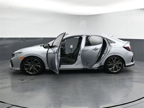 Used 2018 Honda Civic Sport image 35