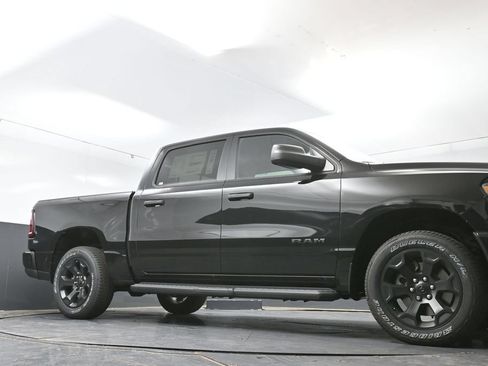 New 2026 RAM 1500 Express AWD/4WD image 40