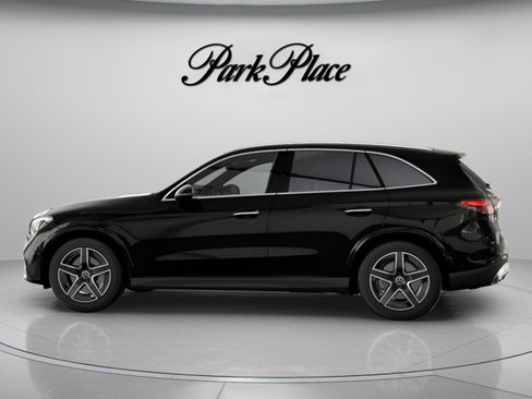 Certified 2025 Mercedes-Benz GLC 300 image 8