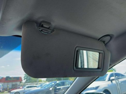 Used 2019 Toyota Camry SE FWD image 39