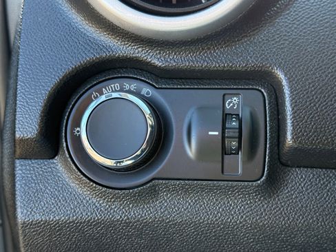 Used 2016 Chevrolet Trax LS image 21