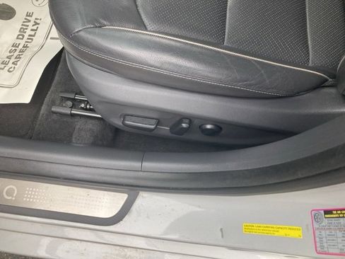 Used 2018 Hyundai Ioniq Limited image 17