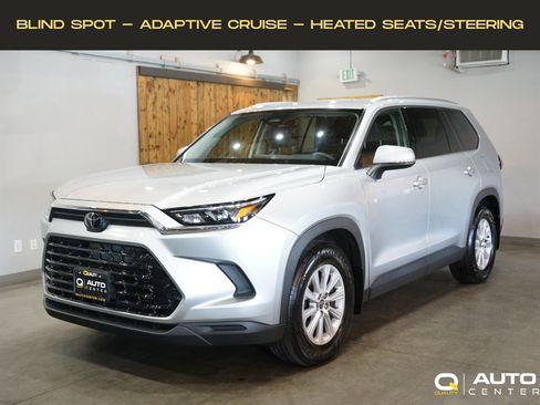 Used 2025 Toyota Grand Highlander AWD image 1