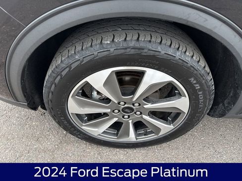 Used 2024 Ford Escape Platinum AWD/4WD image 11