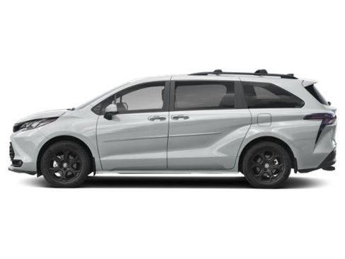 New 2026 Toyota Sienna XLE Woodland Edition AWD/4WD image 3