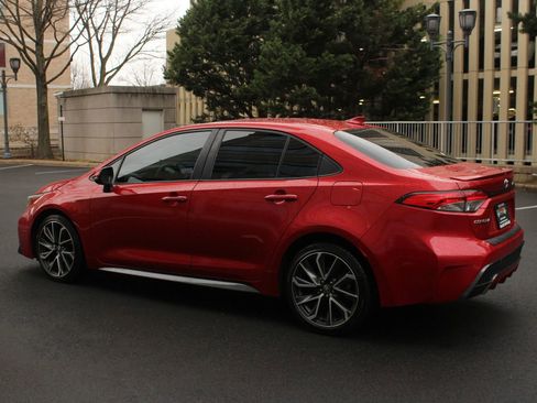 Used 2020 Toyota Corolla SE FWD image 9