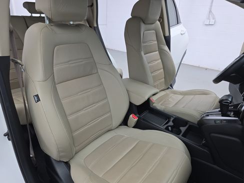 Used 2021 Honda CR-V EX-L image 10