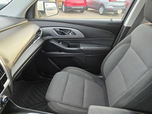 Used 2019 Chevrolet Traverse LT AWD/4WD image 16