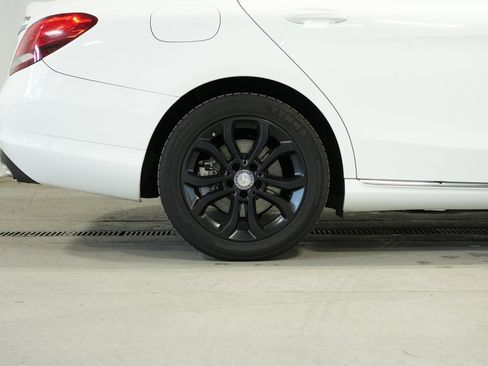 Used 2016 Mercedes-Benz C 300 4MATIC Sedan image 37