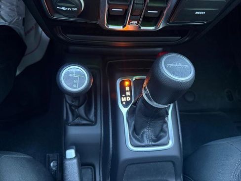 Certified 2022 Jeep Gladiator Sport image 27