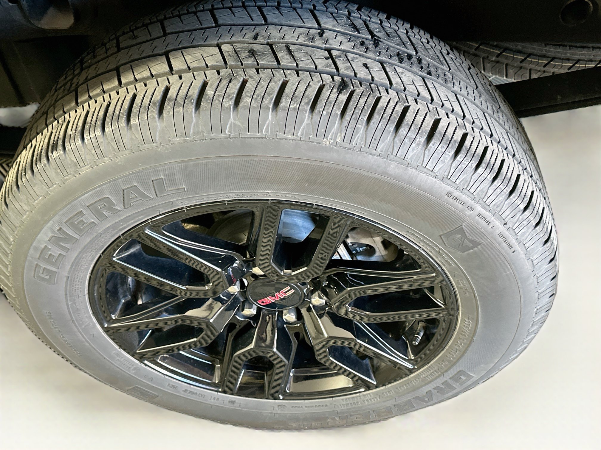 Used 2024 GMC Sierra 1500 Elevation AWD/4WD image 11