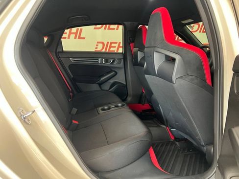 Used 2026 Honda Civic Type R image 10