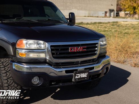 Used 2007 GMC Sierra 3500 SLT w/ Skid Plate Package image 3