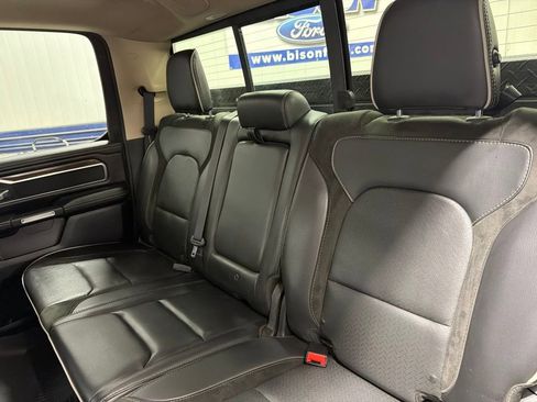 Used 2019 RAM 1500 Laramie AWD/4WD image 12