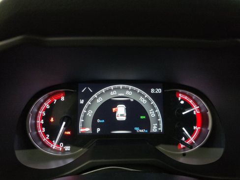 Used 2023 Toyota RAV4 XLE w/ Convenience Package image 11