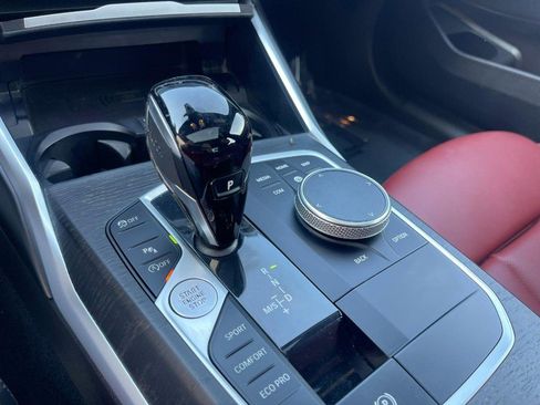 Used 2022 BMW 330i xDrive Sedan w/ M Sport Package image 39