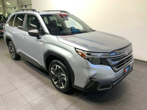 Used 2025 Subaru Forester Limited w/ Popular Package image 2