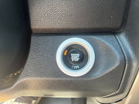 Used 2016 RAM 1500 Limited AWD/4WD image 17