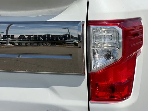 Used 2016 Nissan Titan Platinum Reserve AWD/4WD image 33