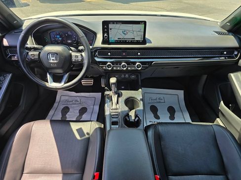 Used 2024 Honda Civic Sport Touring image 3