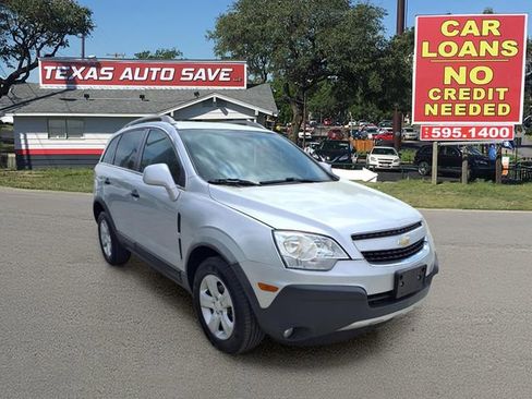 Used 2014 Chevrolet Captiva Sport LS image 1