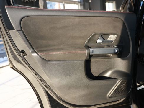 Used 2023 Mercedes-Benz GLB 250 4MATIC image 20