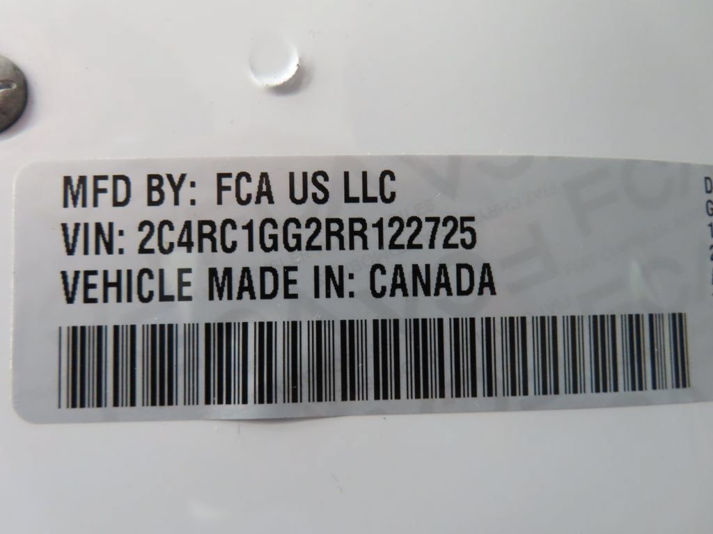 Used 2024 Chrysler Pacifica Limited FWD image 64