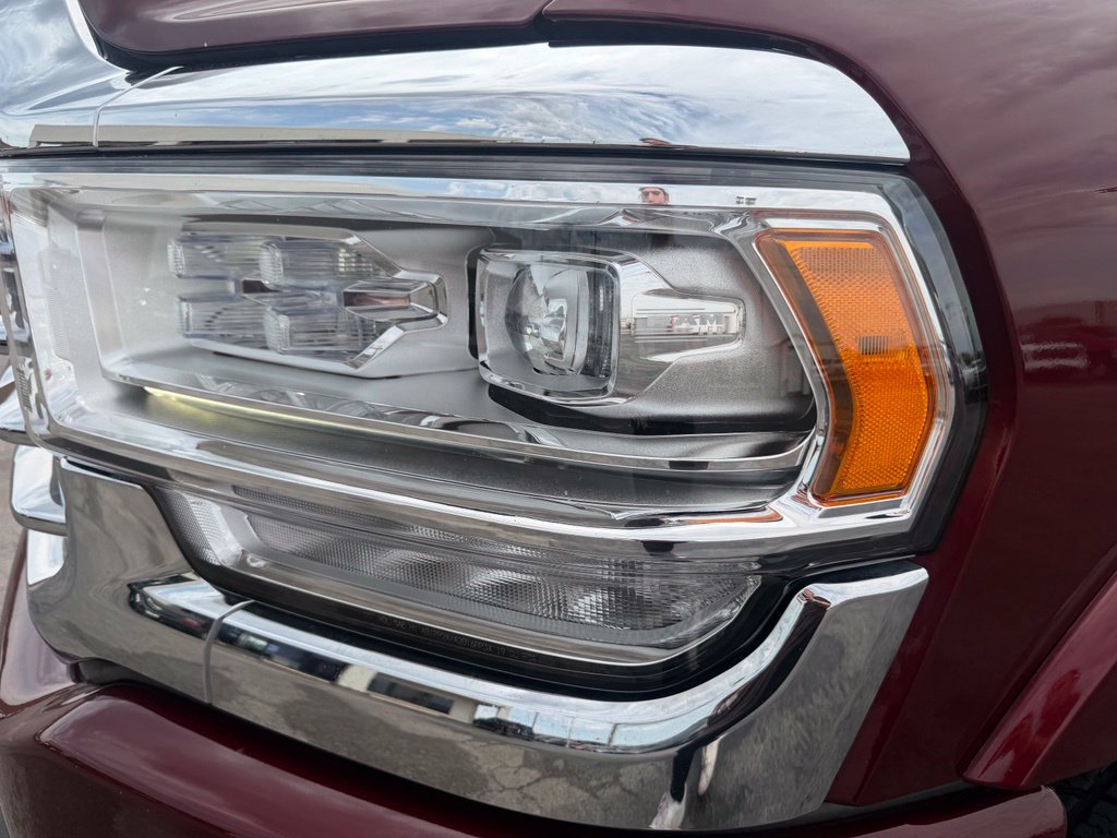 Used 2024 RAM 2500 Limited w/ Safety Group AWD/4WD image 11