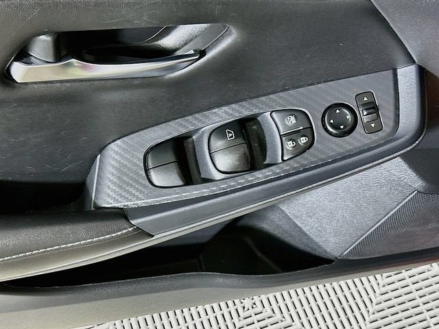 Used 2024 Nissan Sentra SV FWD image 18
