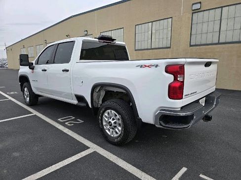 Used 2024 Chevrolet Silverado 2500 W/T w/ WT Fleet Convenience Package image 5