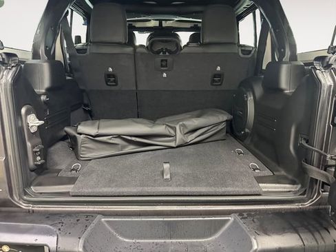 New 2026 Jeep Wrangler Unlimited Rubicon 392 image 13