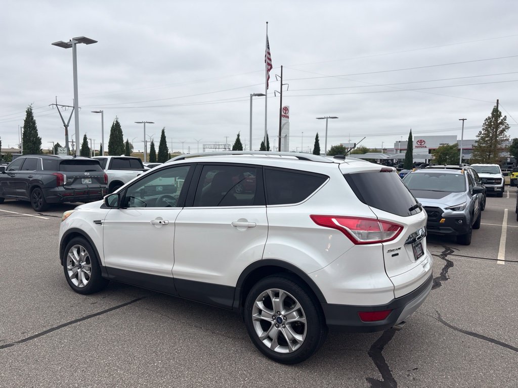 Used 2015 Ford Escape Titanium w/ Equipment Group 301A FWD image 4