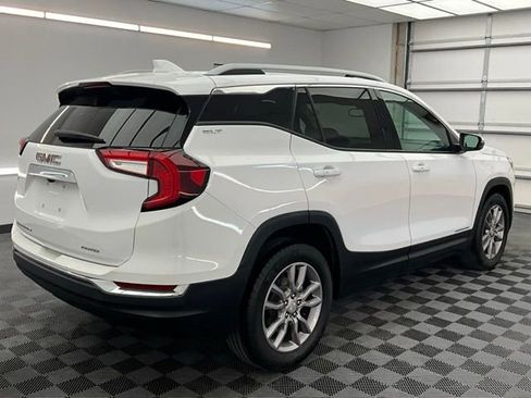 Used 2024 GMC Terrain SLT AWD/4WD image 23