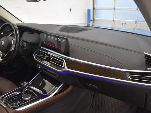 Used 2019 BMW X7 xDrive50i w/ Cold Weather Package AWD/4WD image 18