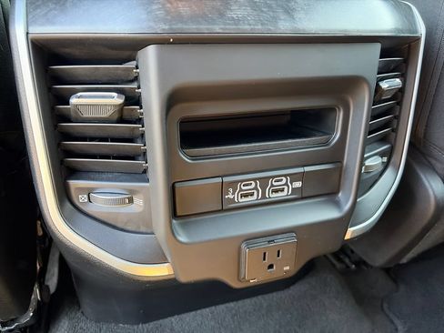 Used 2020 RAM 1500 Big Horn AWD/4WD image 10