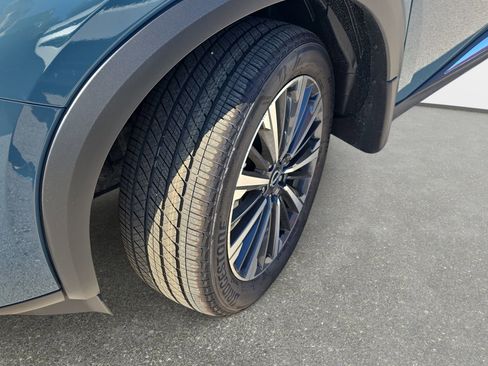 New 2026 Nissan Pathfinder Platinum w/ Cargo Package FWD image 31